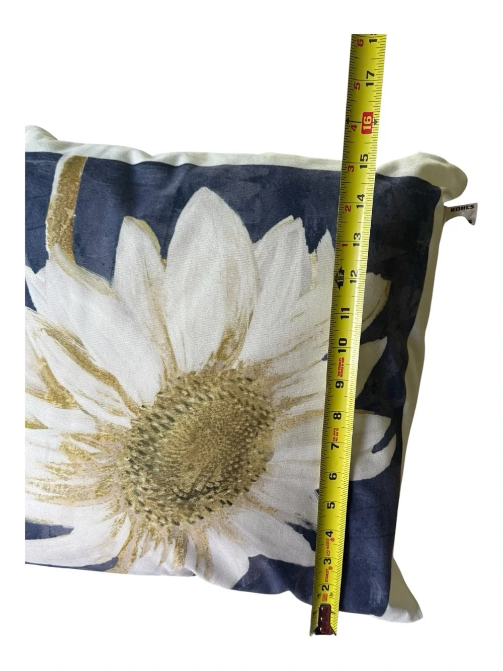 Kohl’s Floral Throw Pillow NWT